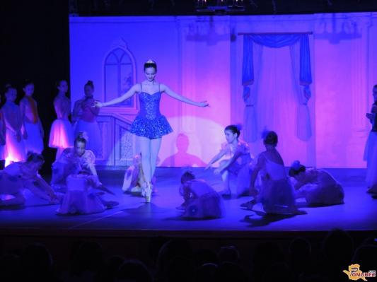 FOTO: Mlade baletke s Trnuljčico navdušile v Ljutomeru