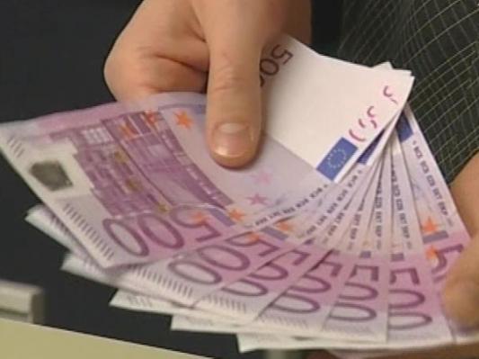 Nepremičninski davek: Kje bo vlada nadomestila morebitnih izgubljenih 200 milijonov evrov?