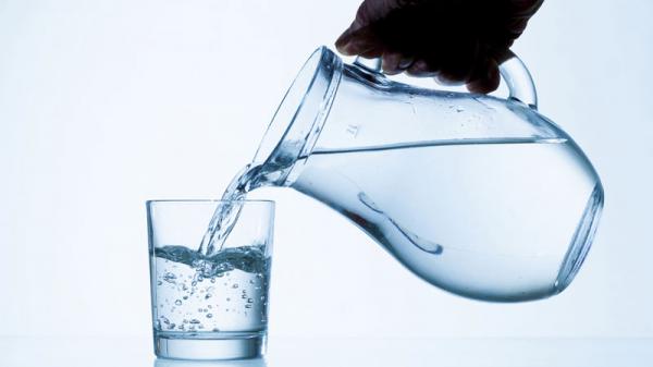 Pet simptomov, da vaše telo potrebuje več vode