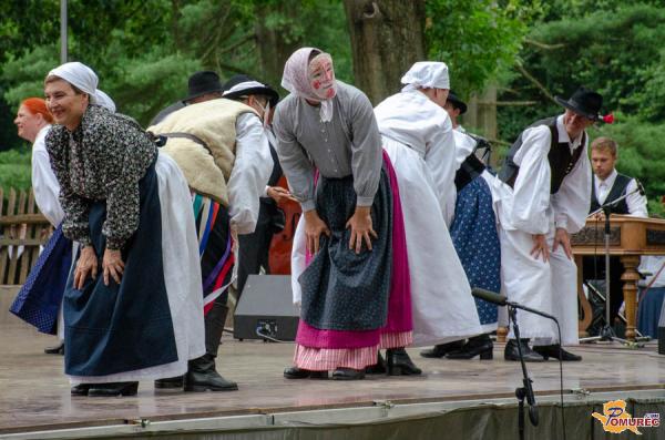 FOTO: S Praznikom slovenske folklore zaključili 49. Mednarodni folklorni festival