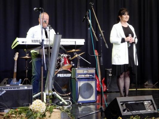 VIDEO: Leta niso ovira za srečo, ljubezen in nove začetke