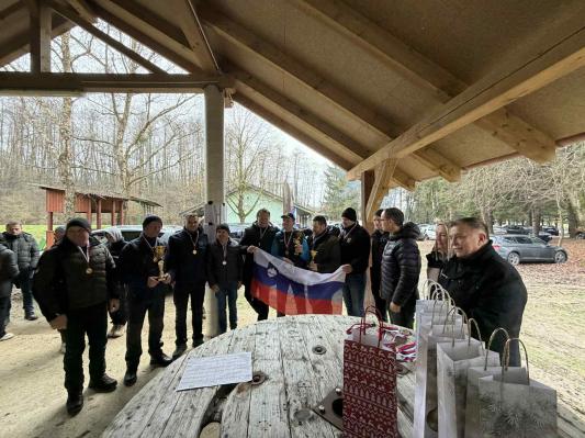 FOTO: Na strelišču v Dobrovniku zbrani strelci iz Slovenije in tujine