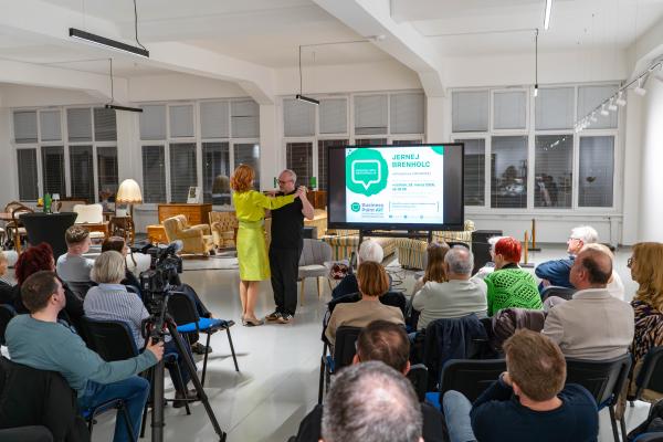 FOTO: Večer plesa, znanja in navdiha v Murski Soboti