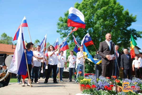 FOTO: Tudi Türk in Majdičeva pričakala nadobudne rekrute v Beltincih