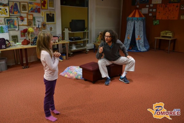 Otroci se učijo jezika gluhih