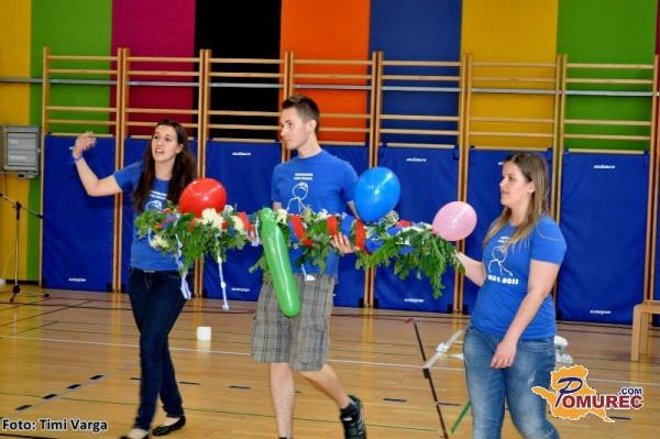 FOTO: Dijaki 4. letnikov ekonomske šole predali ključ svojim naslednikom