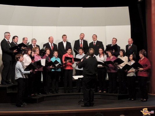 FOTO: Na območnem srečanju v Ljutomeru nastopili pevski zbori