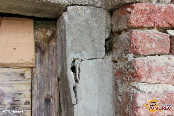 FOTO: V Občini Grad zaradi plazu ogrožena že tretja hiša