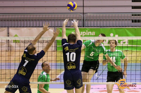 FOTO: Na domačem uvodu v prvenstvo Panvita Galex izgubila s Kropo