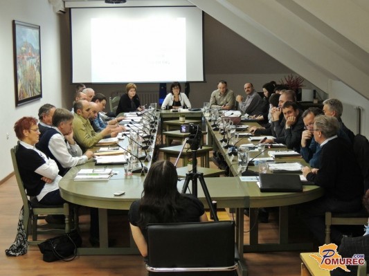 Občan Ljutomera v odprtem pismu občinske svetnike poziva k premisleku pred sprejetjem proračuna