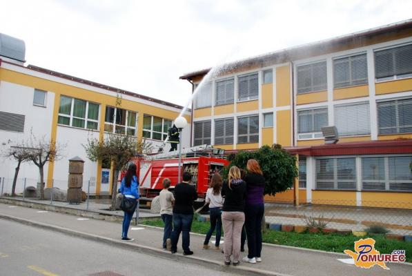 FOTO: Zagorele sončne celice na šoli v Črenšovcih