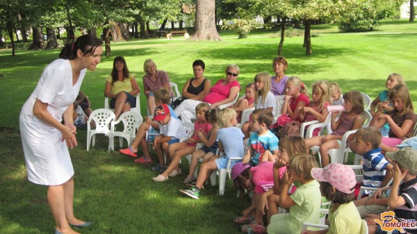 FOTO: Pravljične dogodivščine v objemu dreves