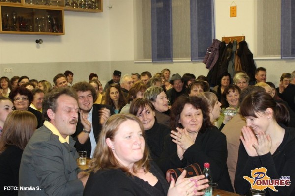 FOTO: Smeha poln veseli večer v Rogašovcih