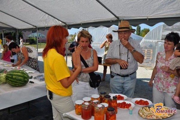 FOTO: Vrtnarstvo Alt na dnevu odprtih vrat ponudilo številne degustacije