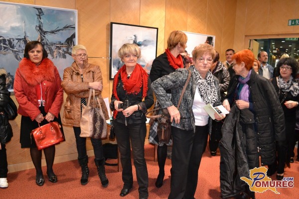 FOTO: Slikarka Albina Kragelj razstavila v Murski Soboti