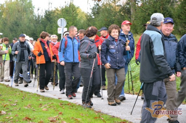 FOTO: Rekordna udeležba na Martinovem pohodu