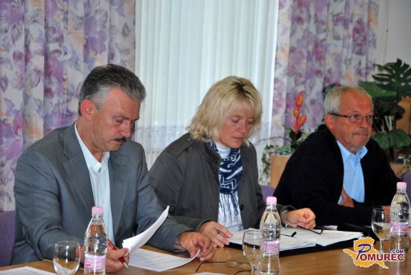 Občinski svet Črenšovci se strinja, da je edini ponudnik za energijsko sanacijo obeh šol predrag