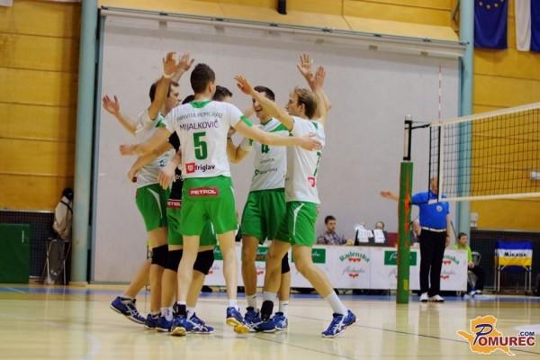 Dvoranski šport: Panvita Pomgrad začela z zmago