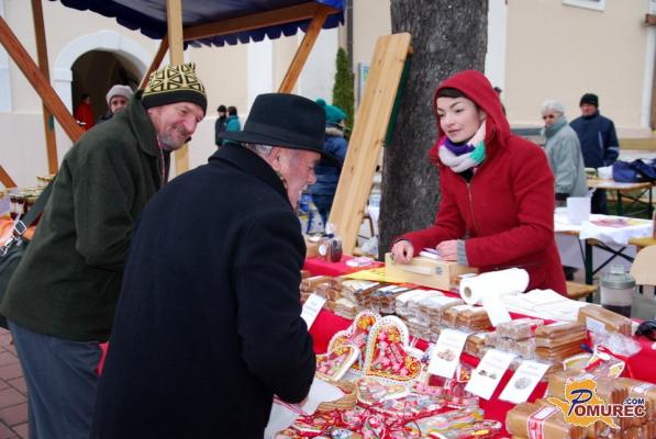 FOTO: Katarinin sejem rokodelskih izdelkov v Lendavi