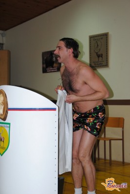 FOTO: Beno v Gančanih gledalce nasmejal do solz