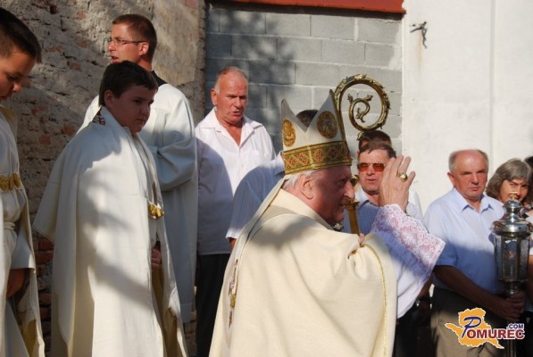 FOTO: Kardinal Rode v Turnišču blagoslovil klavzuro novega samostana