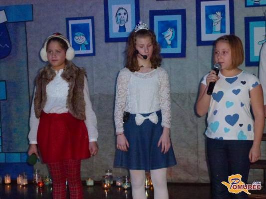 FOTO: Božično-novoletni muzikal na radgonski šoli