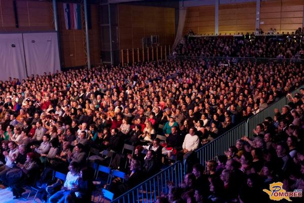 FOTO: Dalmatinske klape napolnile šolsko dvorano