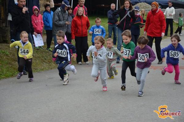 FOTO: V Moščancih tekli sproščeno in z užitkom