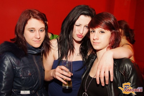 FOTO: Vroča sobotna zabava v Spartacusu