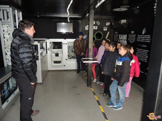 FOTO: E-transformer obiskal Stročjo vas