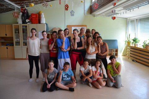 FOTO: Pester uvod v poletne počitnice na OŠ Grad