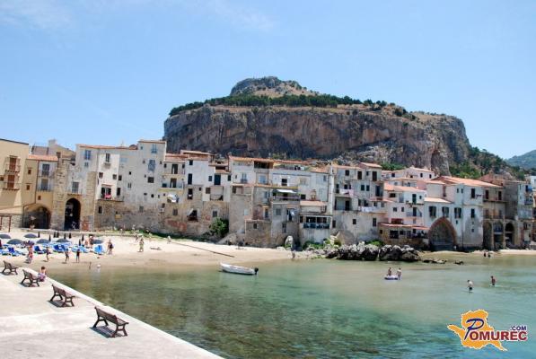 Cefalu - turistično najprivlačnejše sicilijansko mesto, ki očara z mešanico italijanskih sestavin