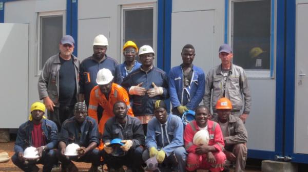 Arcontu zaradi begunske krize novi posli: Zaposlujejo 70 ljudi