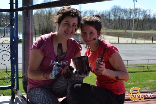 FOTO: V Bakovcih s skupnimi močmi obnovili športni objekt