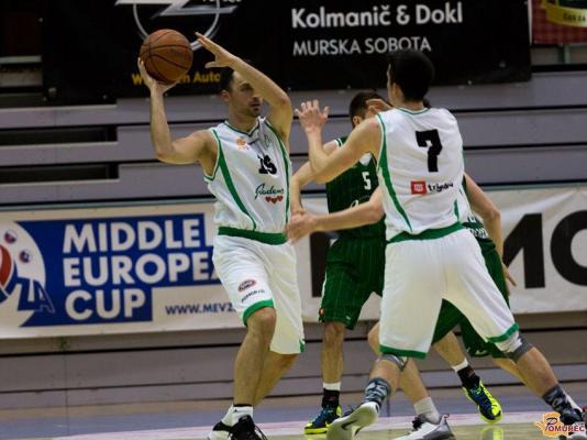 Soboški košarkarji slavili v Ljubljani