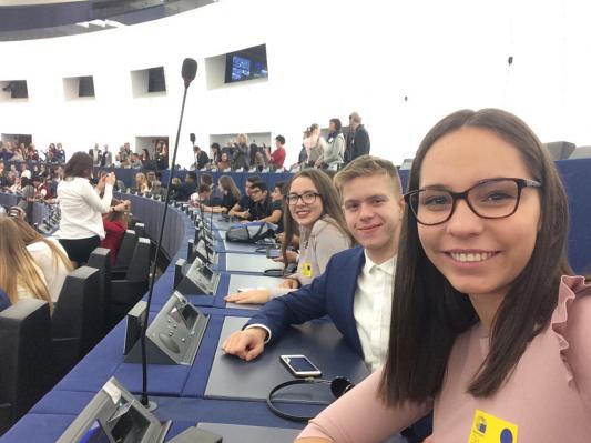 Murskosoboški gimnazijci v Evropskem parlamentu