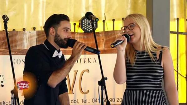 VIDEO: Miško Kontrec in Laura Kmetič združila moči v duetu