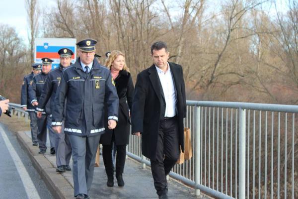 Po reki Muri letos odplavala kapa hrvaških policistov