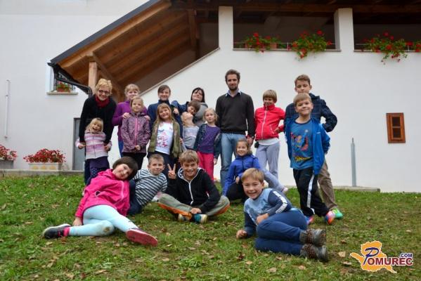 S počitniškim druženjem v društvu »Sarin svetilnik« krepili občutek za skupnost