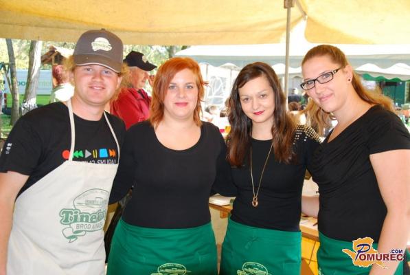 FOTO: Tinekov brod že četrto leto med Gornjo Bistrico in Moto