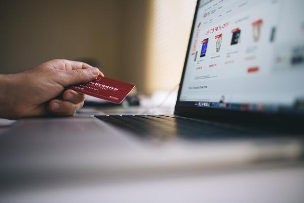 Kaj je potrebno vedeti pri spletnem nakupovanju?