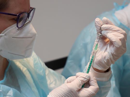 Grgič Vitkova: Glavna težava cepljenja je omejena količina cepiv
