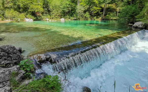 FOTO: Prekrasna narava, smaragdna voda in številne pohodniške poti