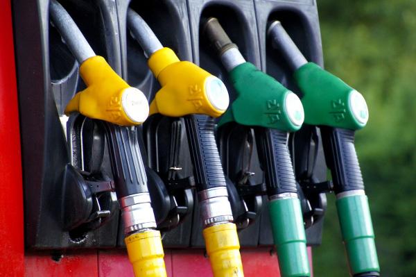 Cene goriv na bencinskih servisih v Pomurju navzdol