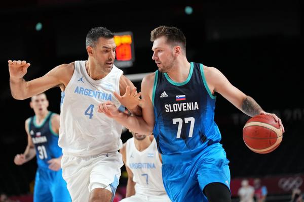 Slovenski košarkarji premagali Argentince, Dončić dosegel 48 točk
