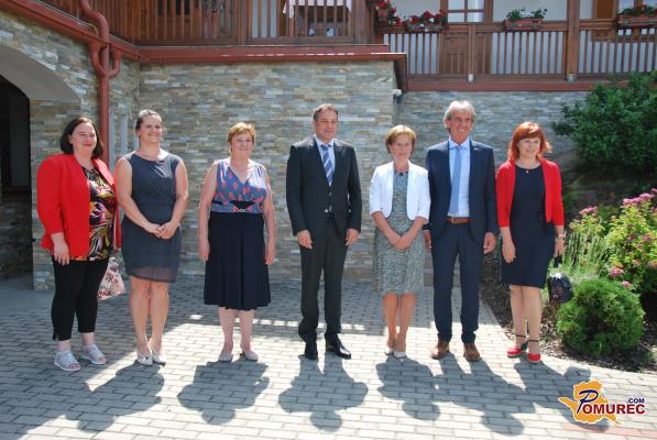 FOTO: Prvi uradni obisk ministra Arčona pri slovenski manjšini na Madžarskem