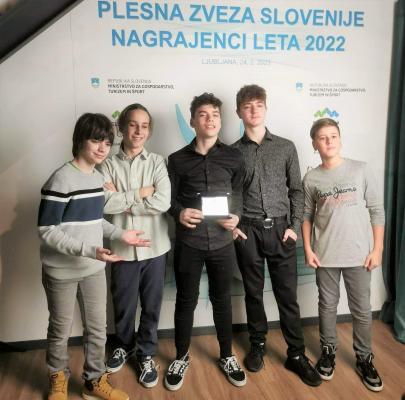 Mladi plesalci prejeli srebrno plaketo