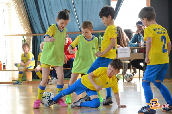 FOTO: Več kot 150 otrok pokazalo obilo nogometnega znanja