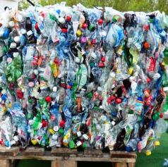 V ospredju iskanje rešitev glede onesnaževanja s plastiko