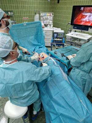 V Splošni bolnišnici Murska Sobota izvedli prvo laparoskopsko operacijo odstranitve ledvice